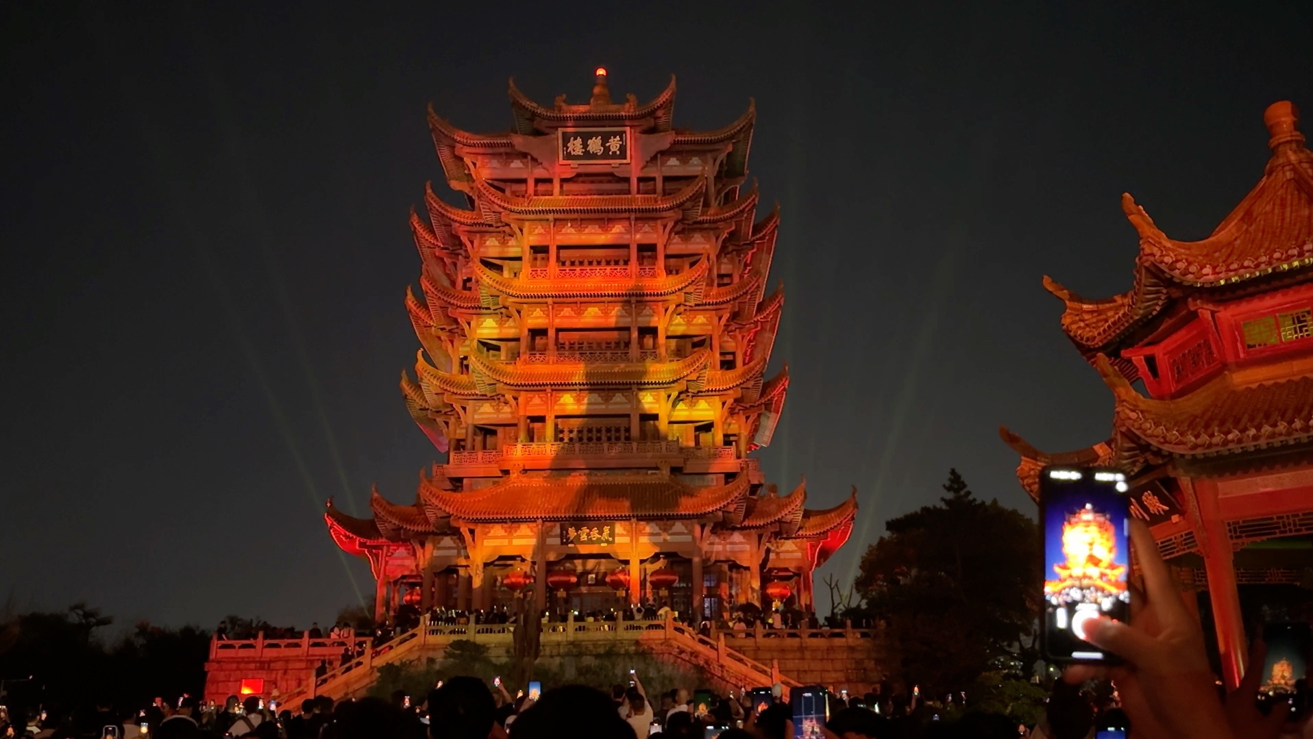 Yellow Crane Tower (黄鹤楼): The Crown Jewel of Wuhan